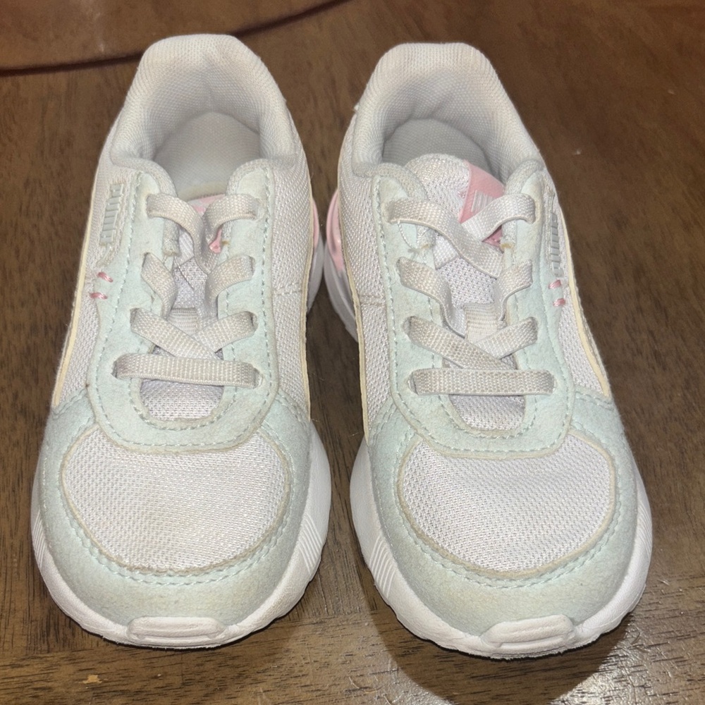Puma Kids White and Light Pink Sneakers